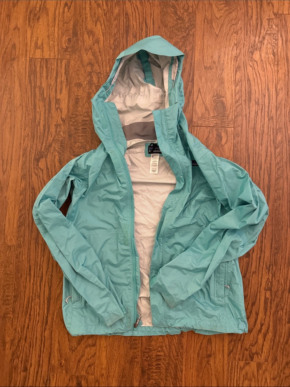 Patagonia Rain Coat Size S